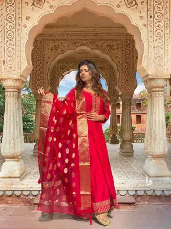 Shade Of Pink Fushcia Slik Blend Anarkali Suit